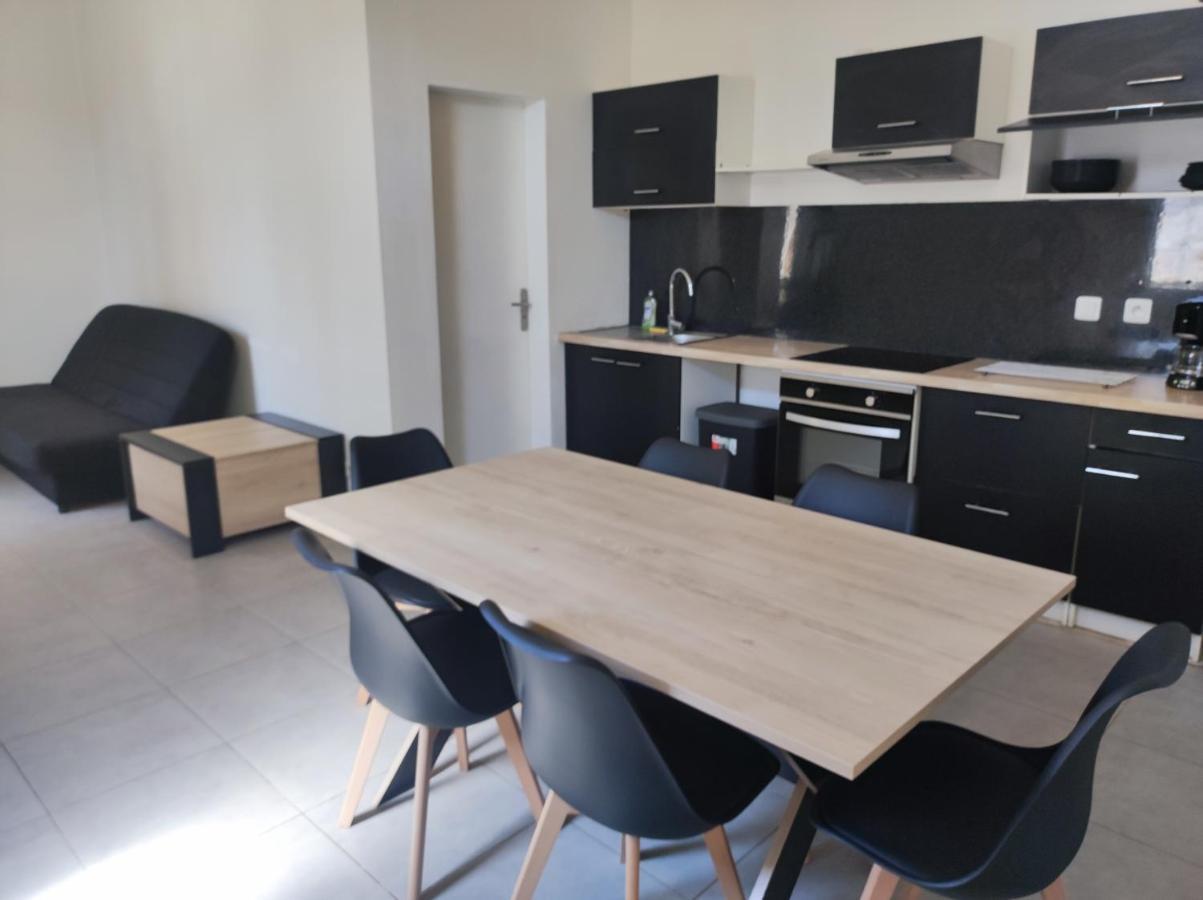 Appartement Dans Partie De Mas En Camargue Arles Exterior foto